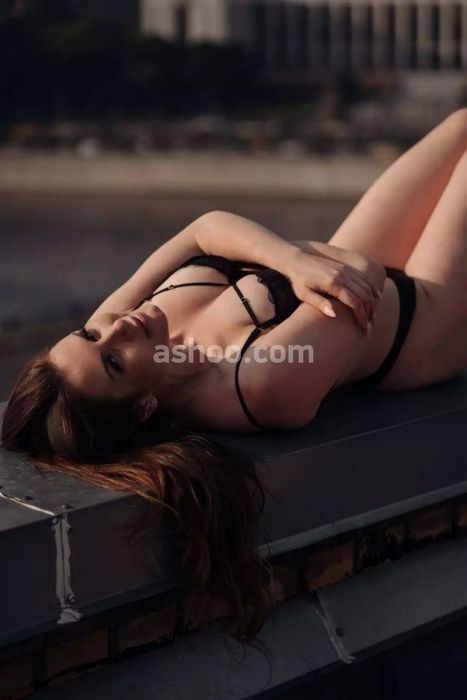 Ночные бабочки Москвы: за фасадом красоты и загадочности